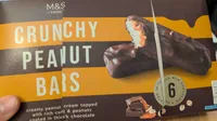 M&S <-FOOD- CRUNCHY PEANUT BARS creamy peanut ice