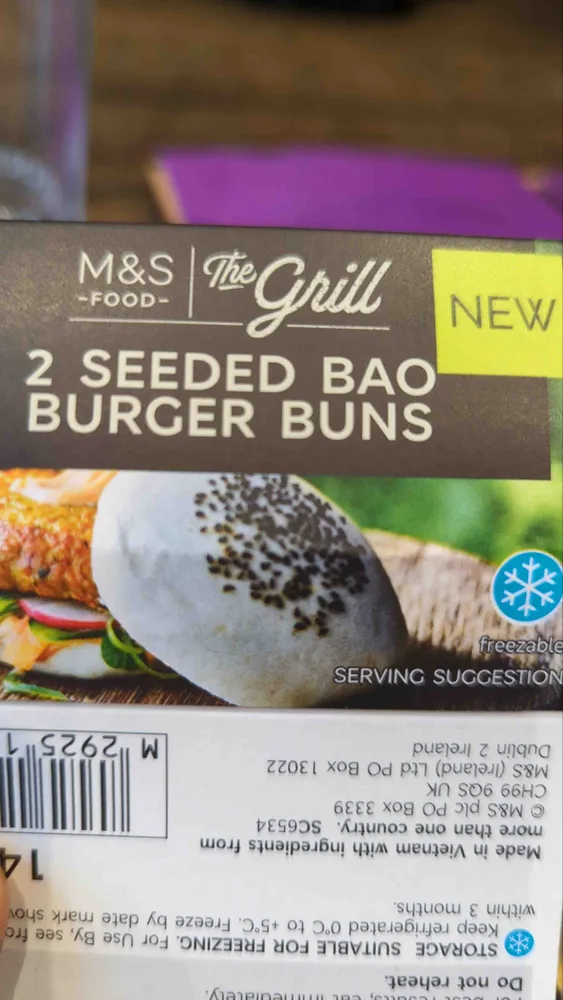 Seeded bao burger bun