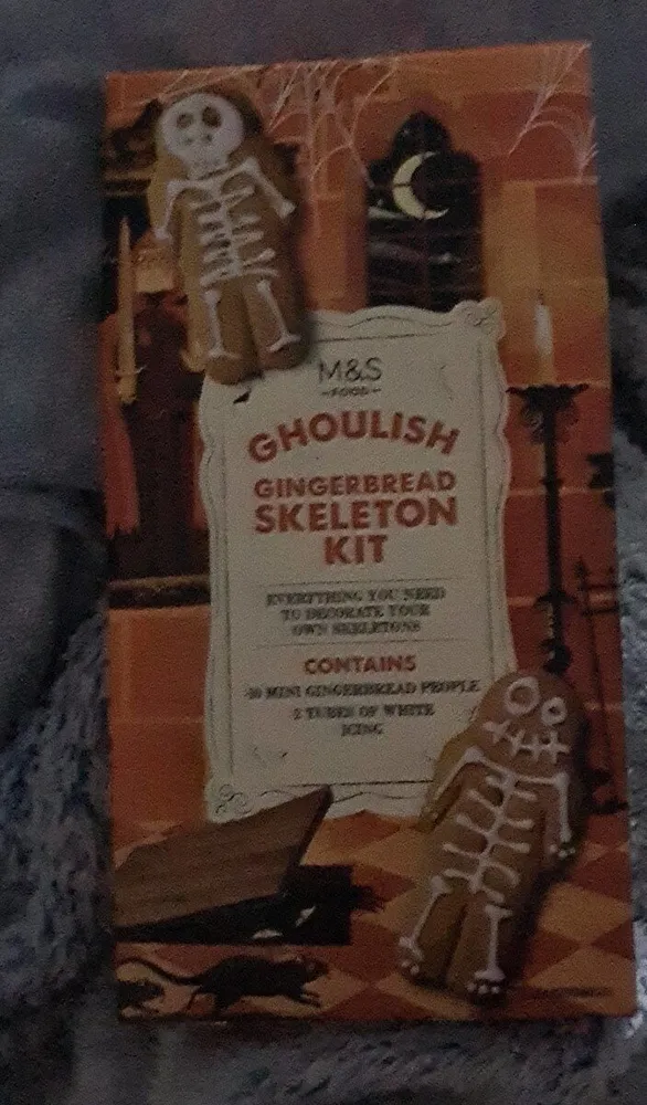 Gingerbread skeleton