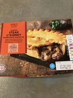 Steak and kidney shortcrust pastry pie