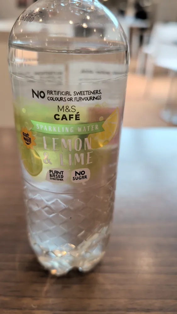 SPARKLING WATER LEMON & LIME