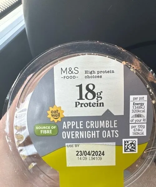 APPLE CRUMBLE OVERNIGHT OATS