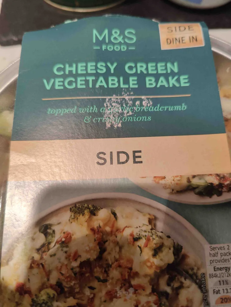Cheesy green vegetable bake