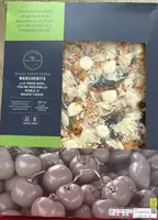 Wood Fired Margherita Pizza