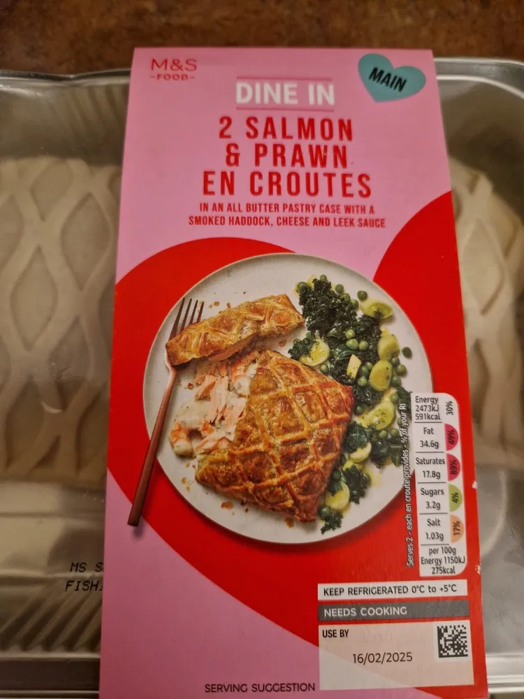 Salmon & Prawn En Croutes