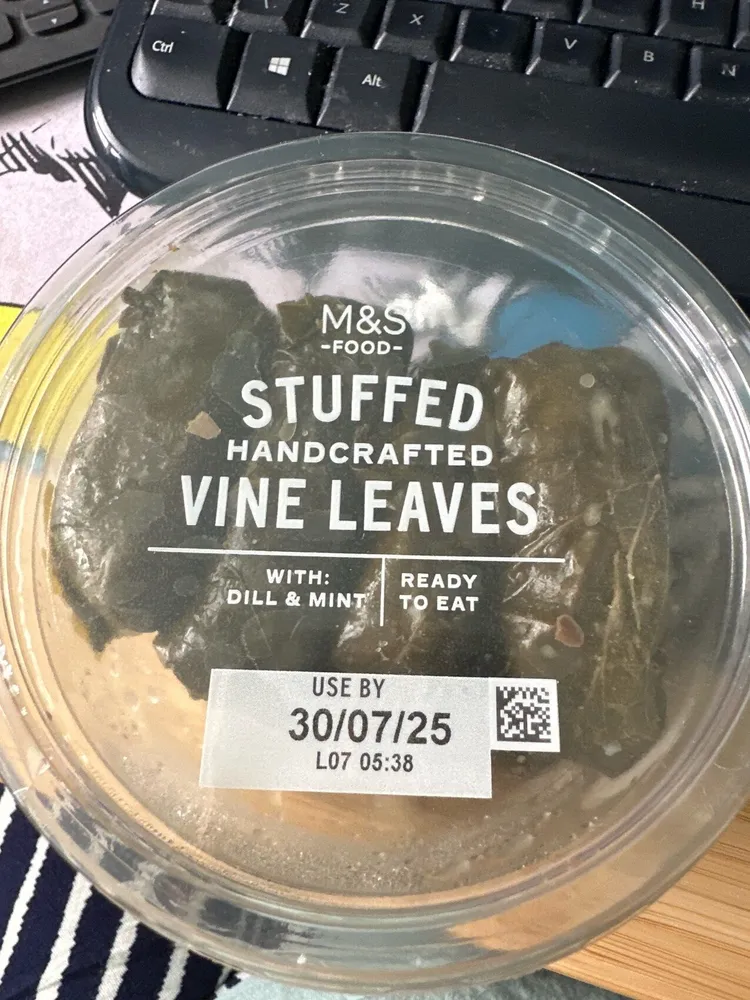 M&S -FOOD- STUFFED HANDCRAFTED VINE LEAVES WITH: R