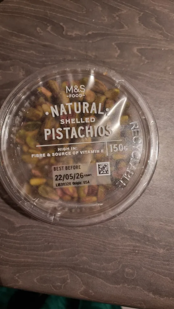 Natural shelled pistachios