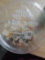 Natural breakfast berry, nut and seed topper