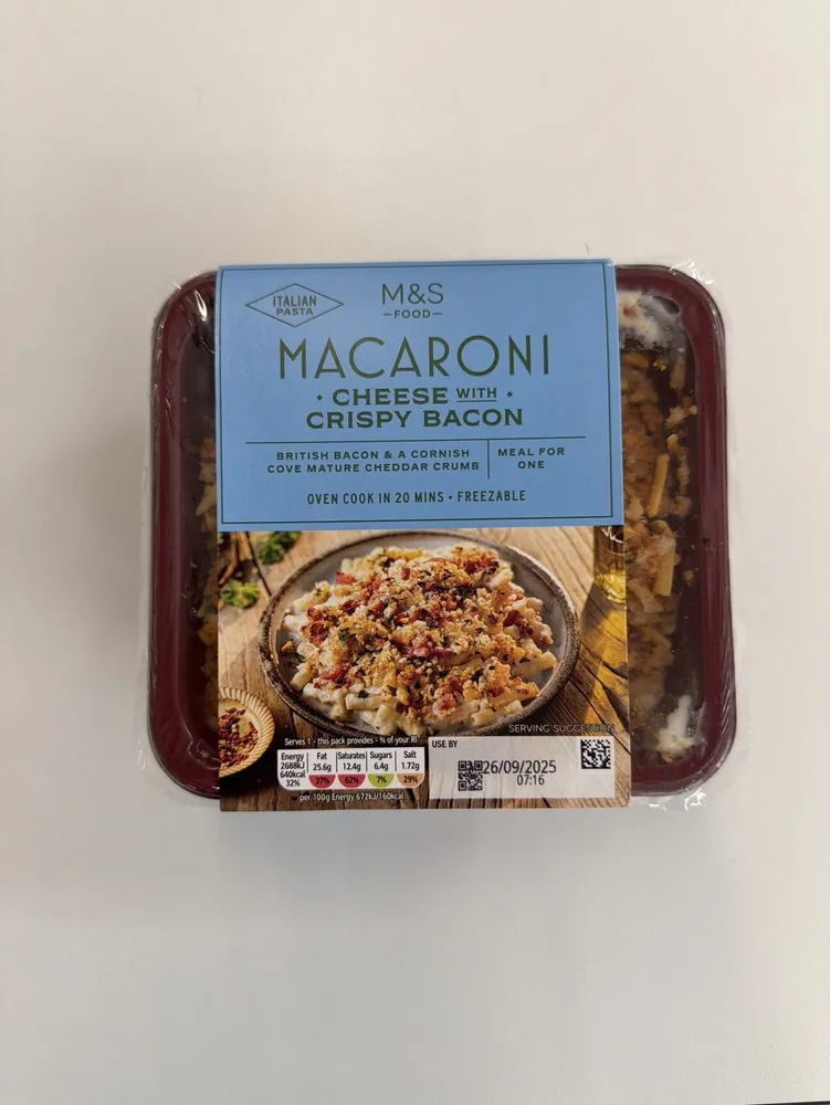 MACARONI with CHEESE and CRISPY BACON