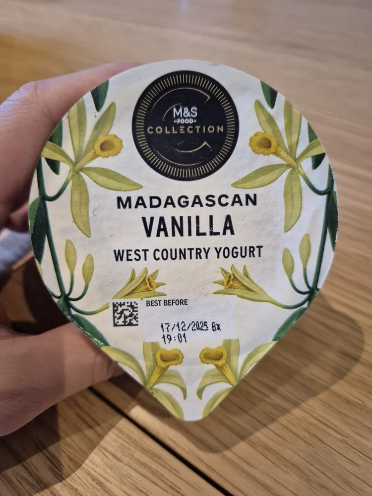 MADAGASCAN VANILLA WEST COUNTRY YOGURT