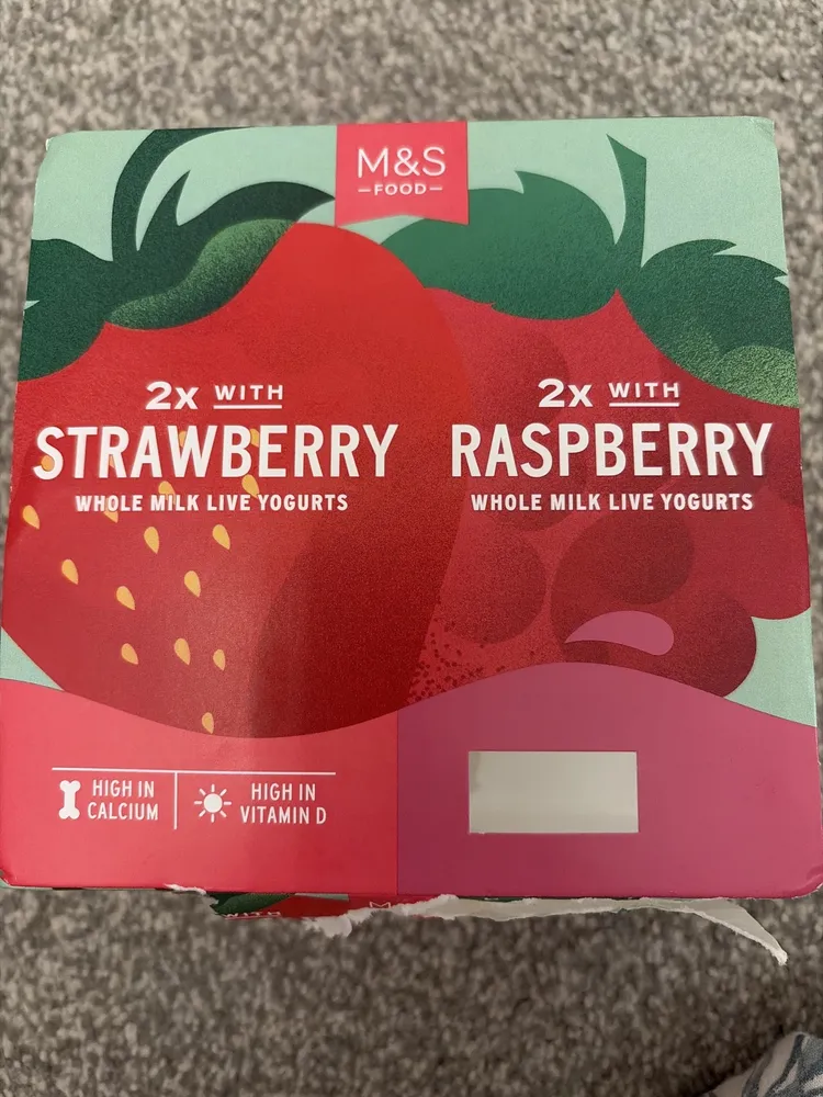 STRAWBERRY & RASPBERRY WHOLE MILK LIVE YOGURTS