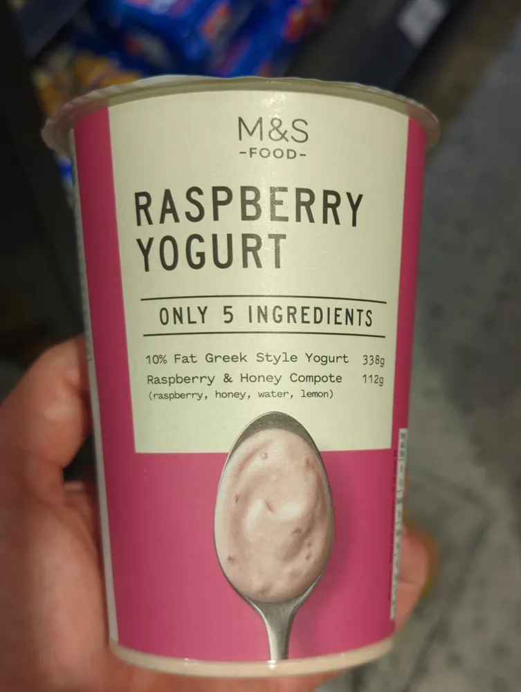 RASPBERRY YOGURT
