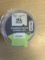 STRAWBERRY MATCHA OVERNIGHT OATS