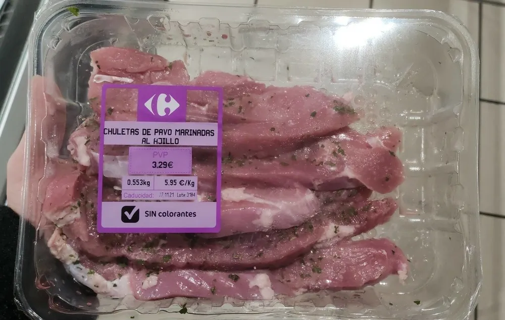 Chuletas de pavo marinadas al ajillo