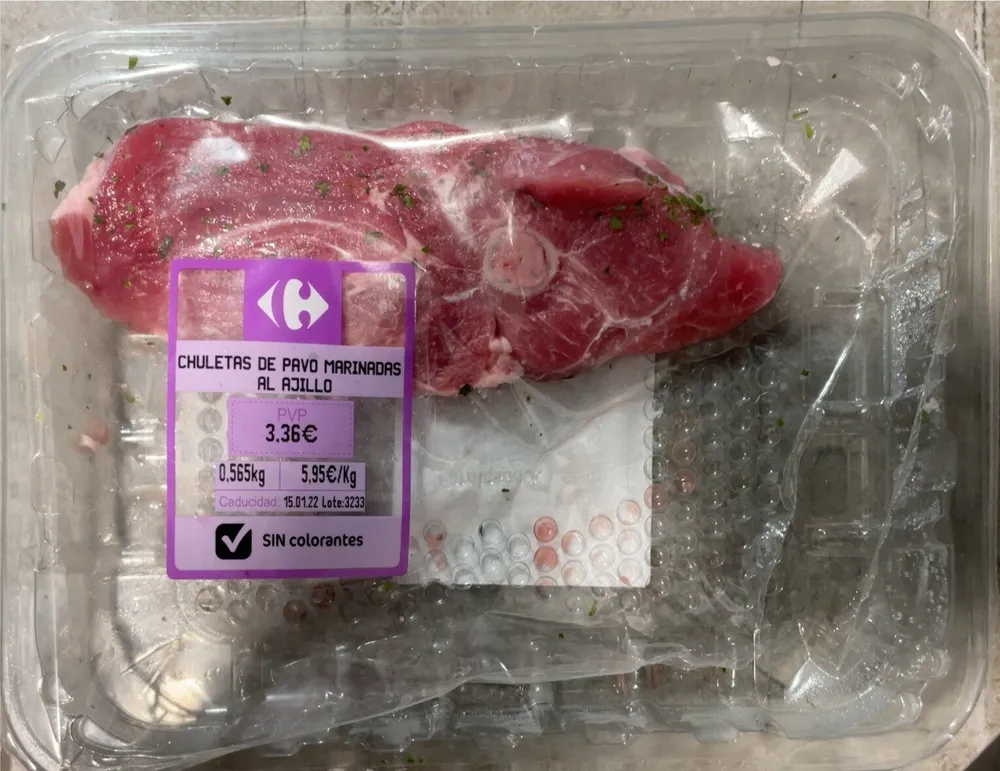 Chuletas de pavo marinadas al ajillo