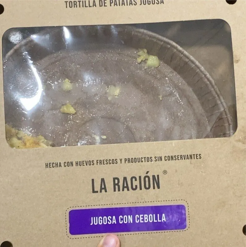 Tortilla de patatas jugosa con cebolla