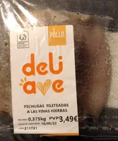 Pechuga fileteada a las finas hiervas