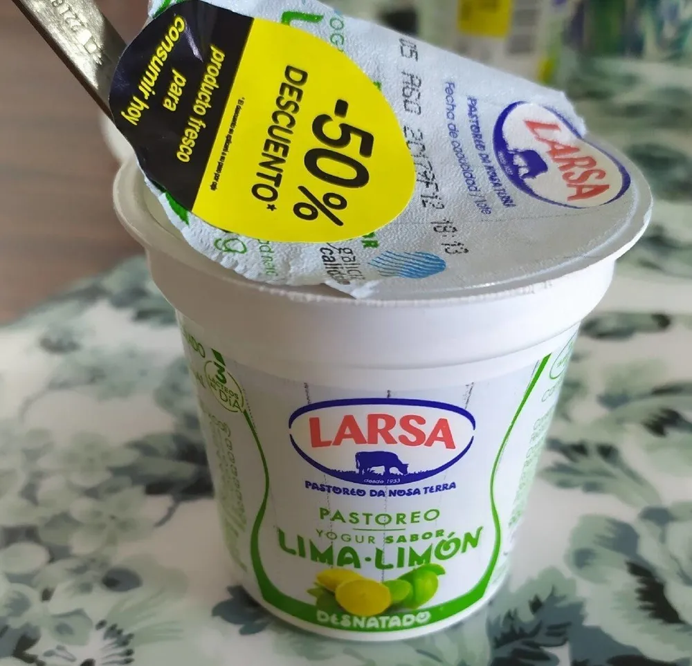 Yogur Larsa.sabor lima limón