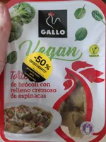 Vegan tortelini de brócoli con relleno cremoso de espinacas