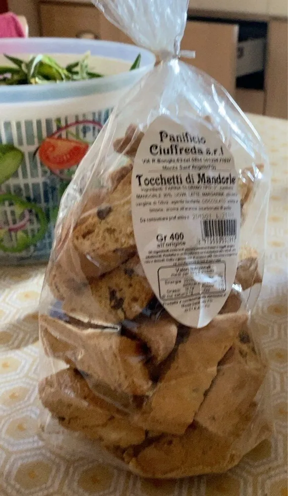Tocchetti di mandorle