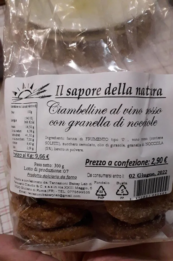 Ciambelline al vino rosso