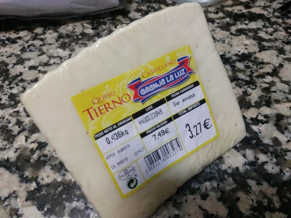 Queso mezcla tierno, granja la luz
