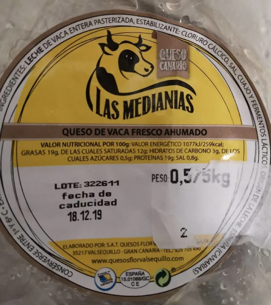 Queso de vaca fresco ahumado