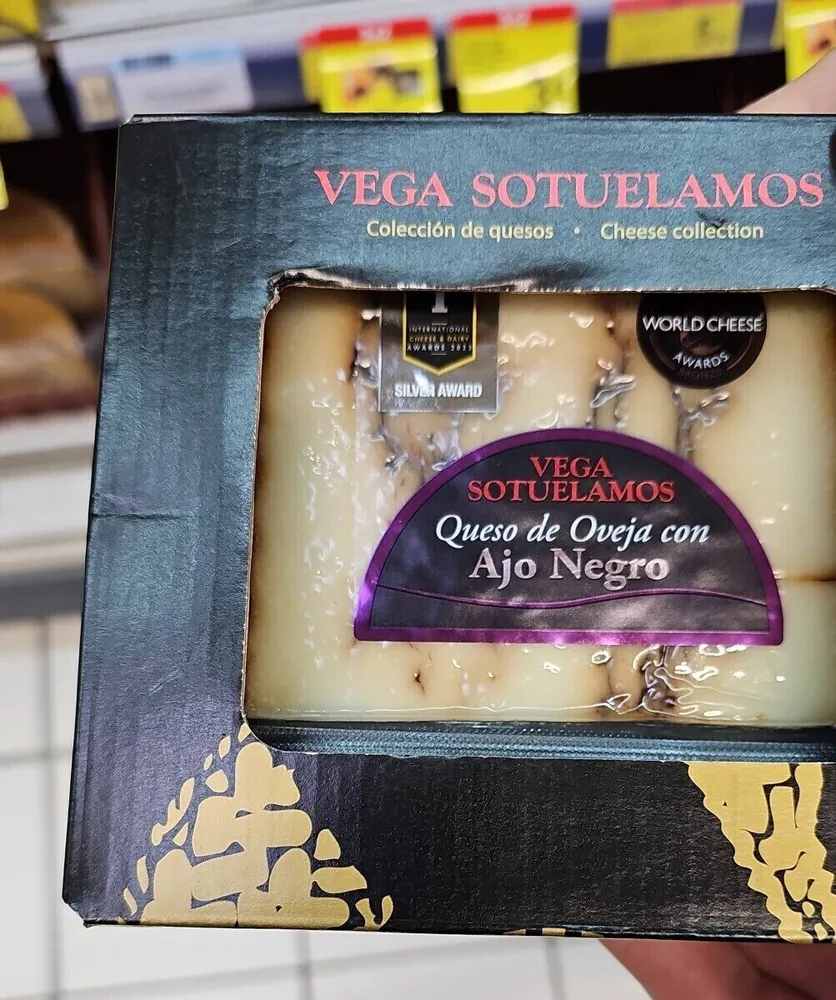 QUESO AJO NEGRO