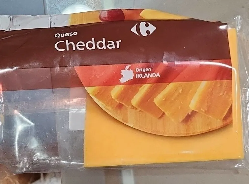 Queso cheddar