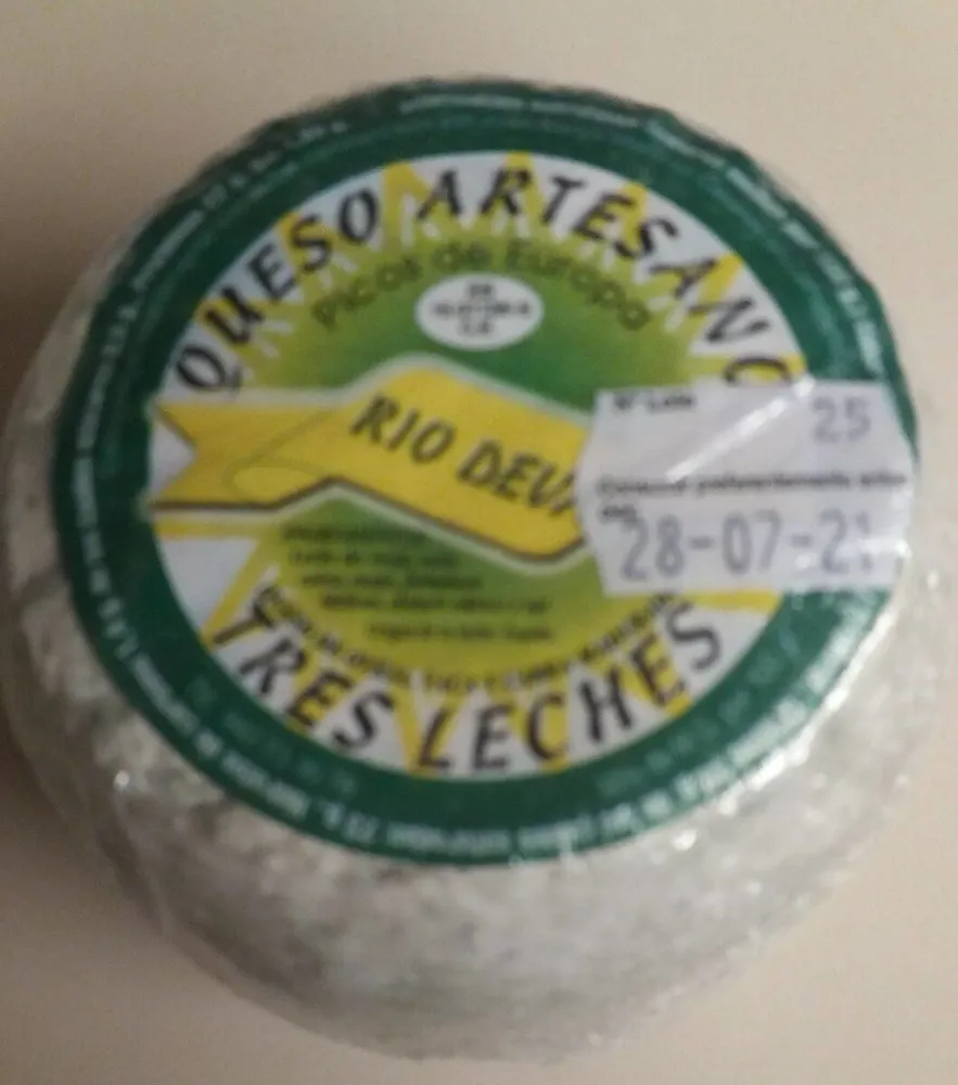 Queso artesano tres leches