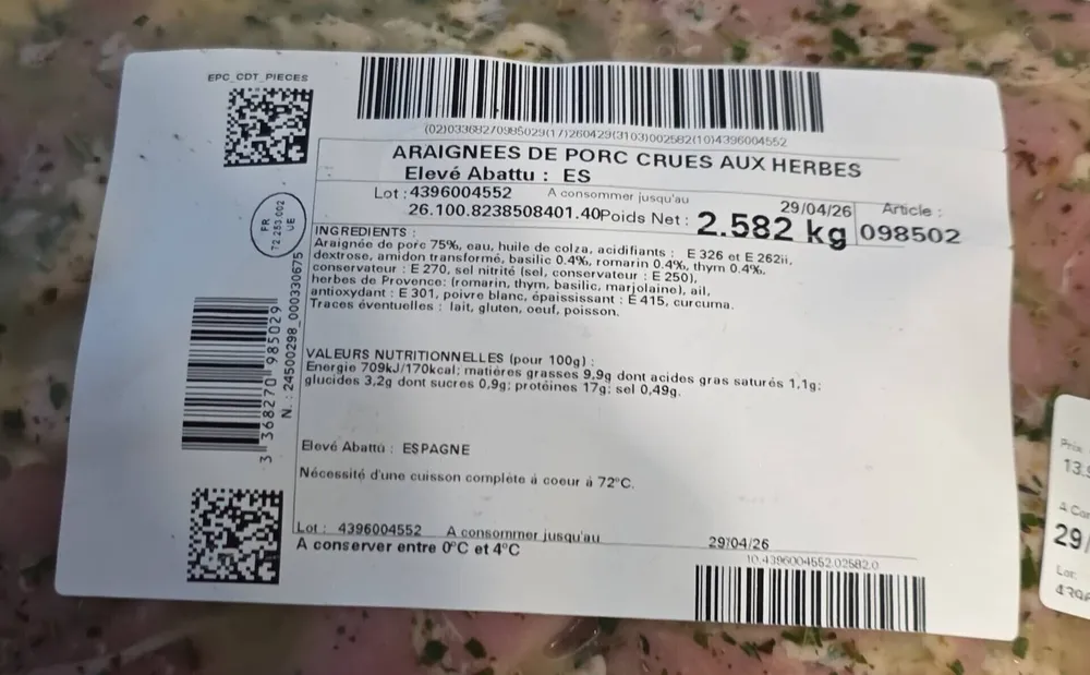 Araignées de porc crues aux herbes