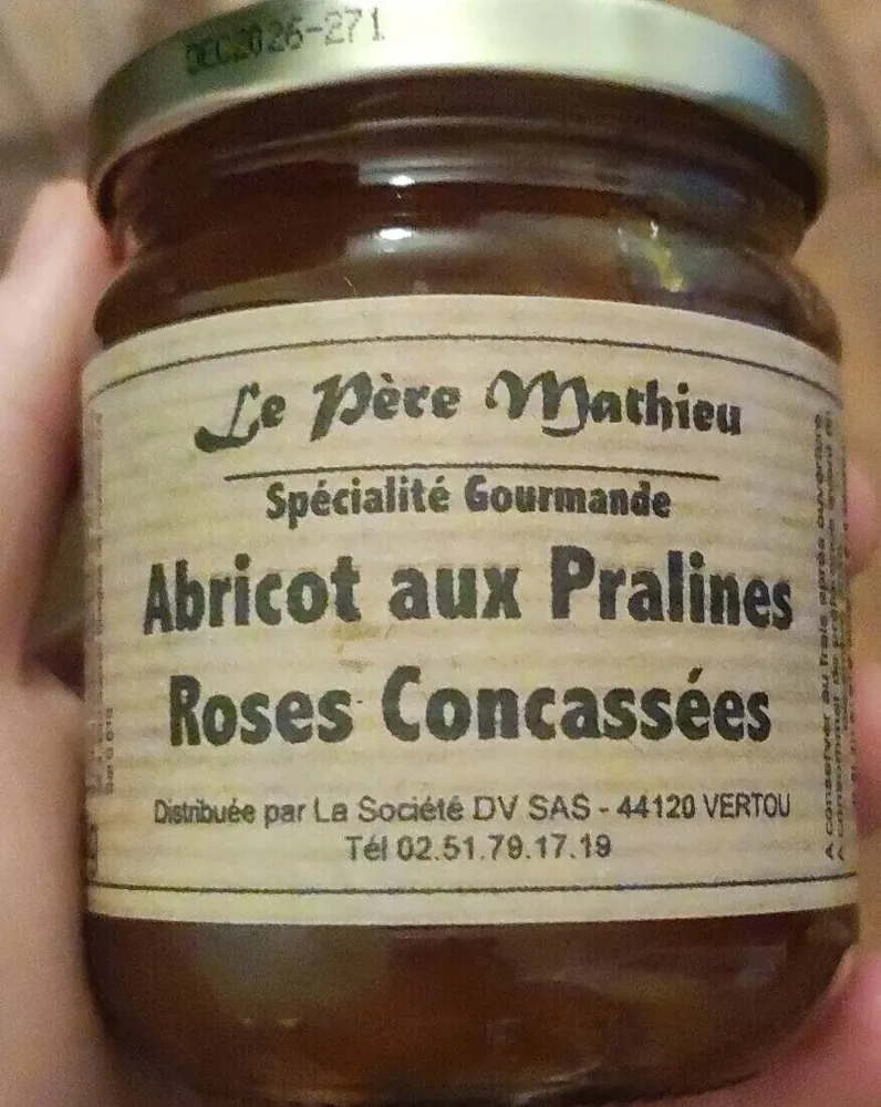 Abricot aux pralines roses concassées