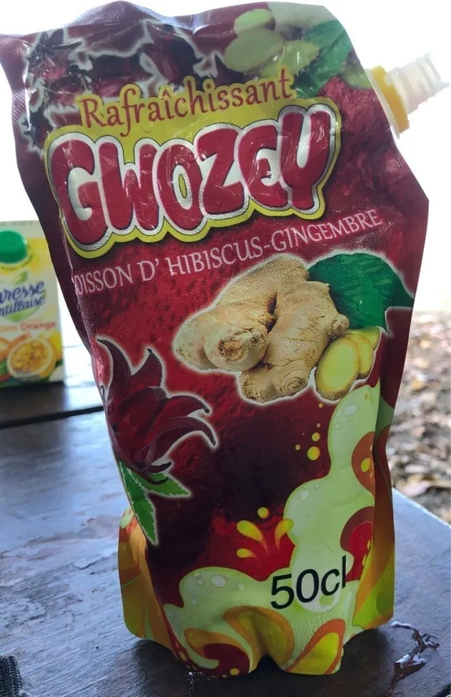 Boisson d'hibiscus-gingembre