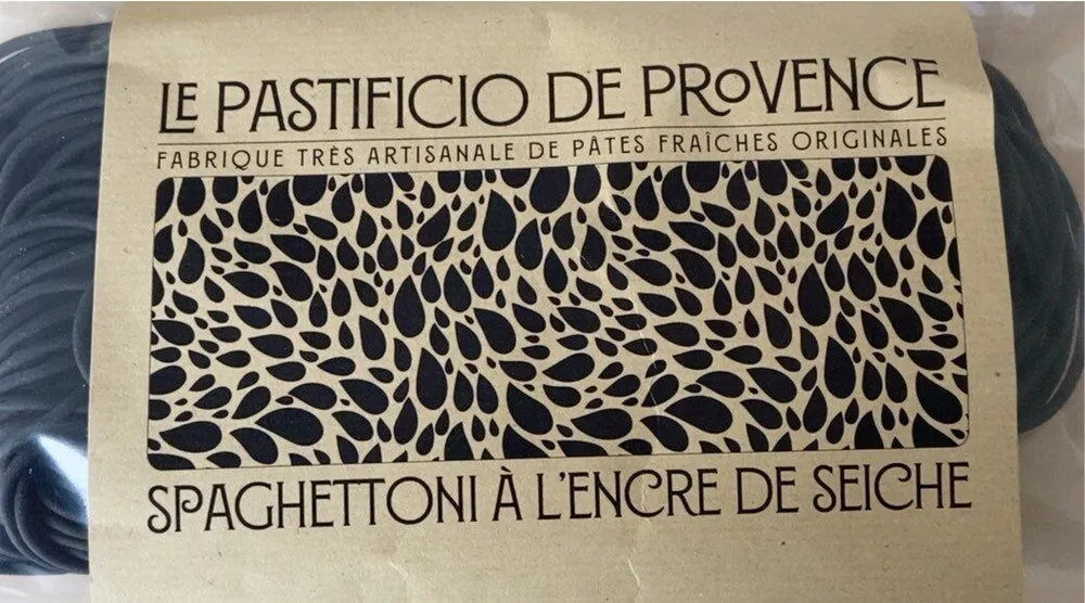 Spaghettoni à l’encre de seiche