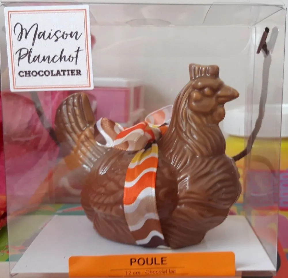 Poule chocolat au lait, garnie