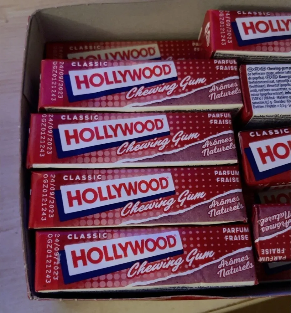 Hollywood Fraise 31 gr, 20 Paquets