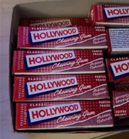 Hollywood Fraise 31 gr, 20 Paquets