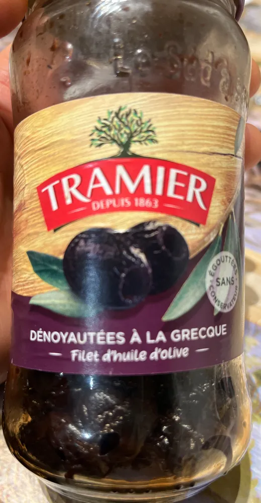 Dénoyautées à la grecque - Filet d'huile d'olive