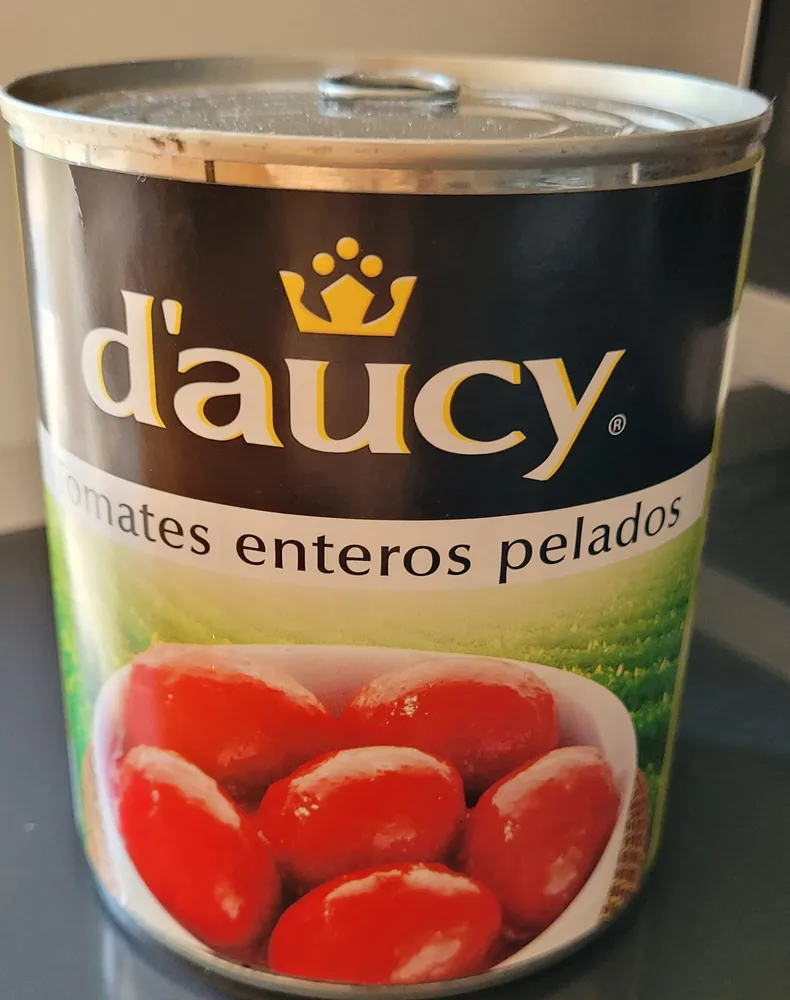 Tomates enteros pelados