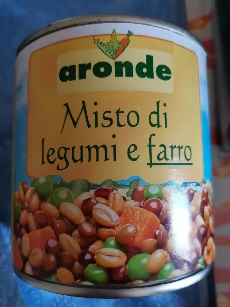 Misto di legumi e farro