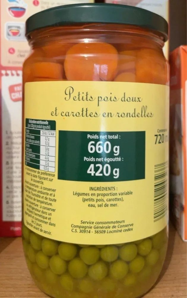 Petits pois doux et carottes en rondelles