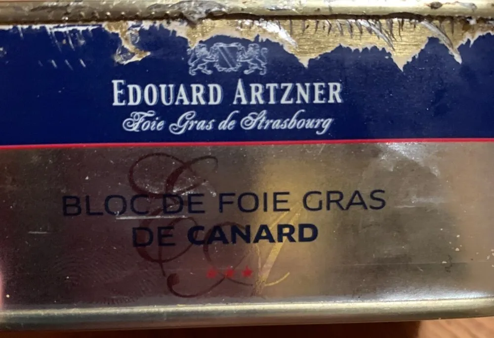 Bloc De Foie Gras De Canard En Boîte Rectangle