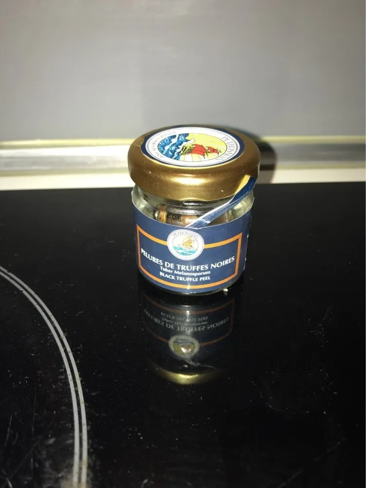 Pelures de truffes noires