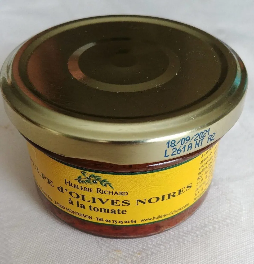 Pulpe d'olives noires à la tomate