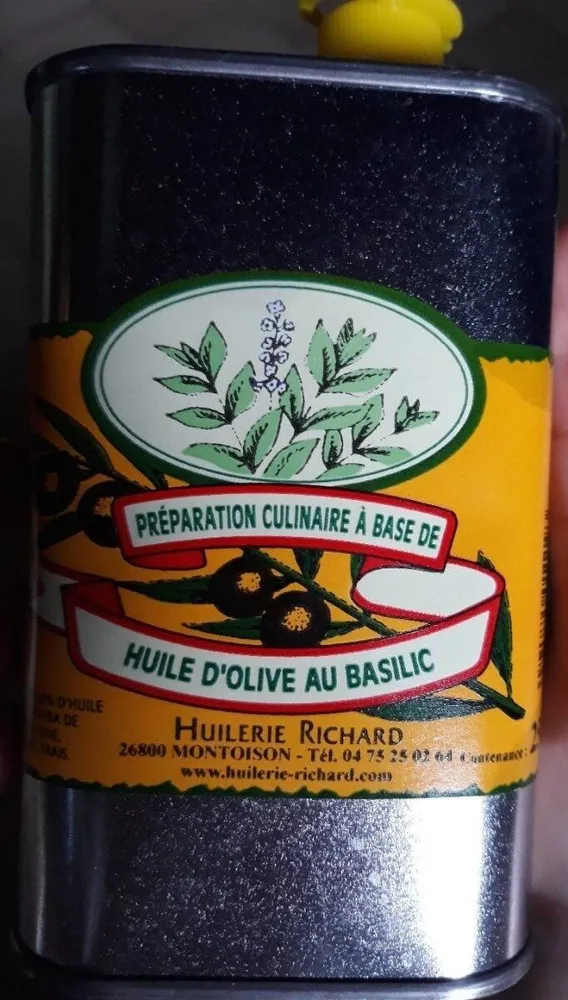 Huile d'olive au basilic