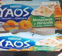 Yaourt à la grecque aux morceaux d'abricot