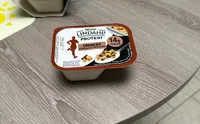 CRUNCHY GRANOLA & CHOCOLATE