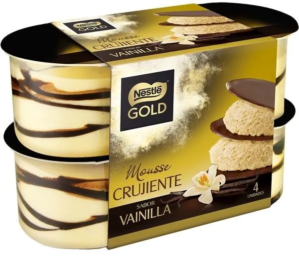 Mousse de vainilla con finas y crujientes láminas de cacao