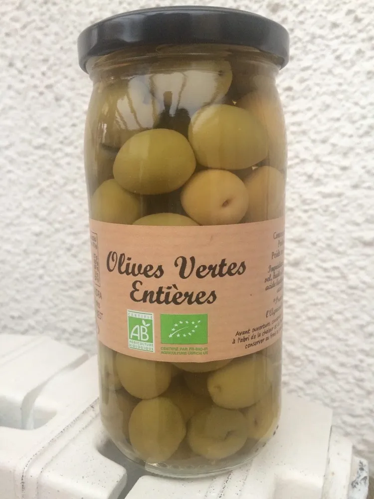 Olives vertes entieres