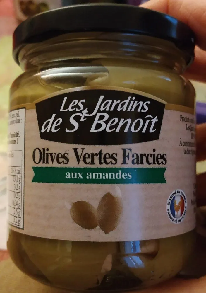 Olives verte farcies aux amandes